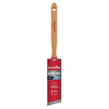 Wooster Ultra Pro Lindbeck Angle Sash Brush - 1-1/2"