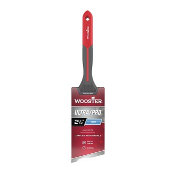 Wooster Ultra Pro Griptech Max Angle Sash Brush - 2-1/2"