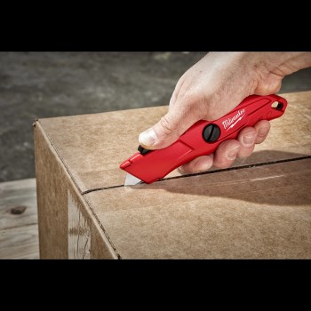 Milwaukee Self-Retracting Utility Knife